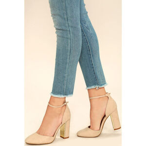 NEW Lulus Laura Light Nude Suede Ankle Strap Heels Beige - Size 10